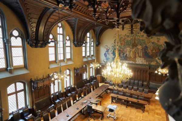 Sitzungssaal im Neuen Rathaus, Foto: Georg Reichlmayr